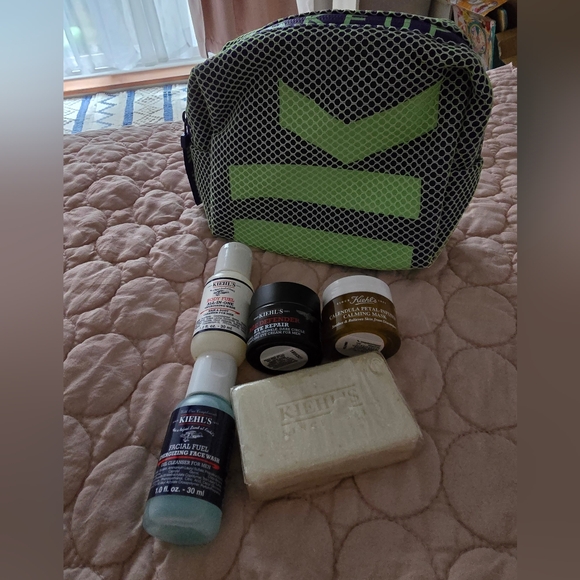 KIEHL'S 6 PCS BUNDLE MINI SIZES AND MAKEUP BAG FROM milk makeup - Picture 3 of 5